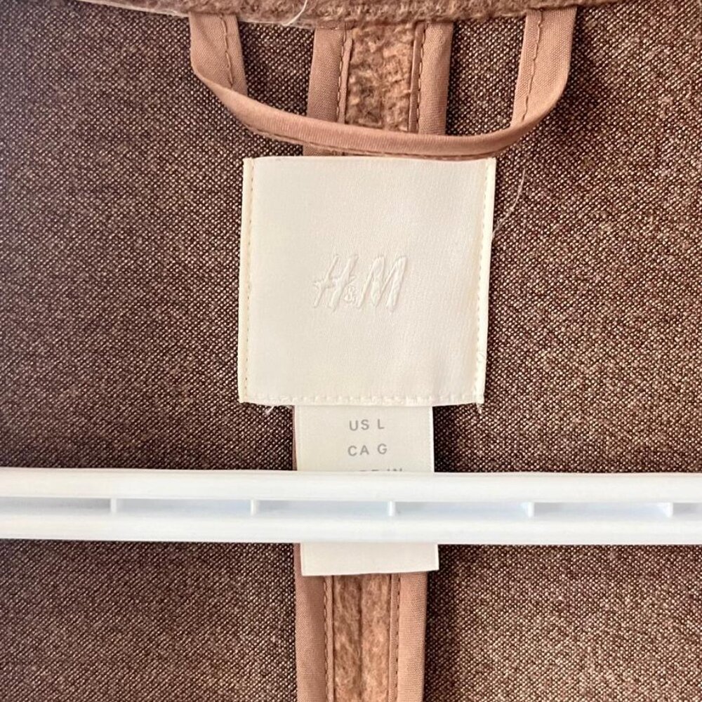 H&M Light Coat - Picture 3 of 3